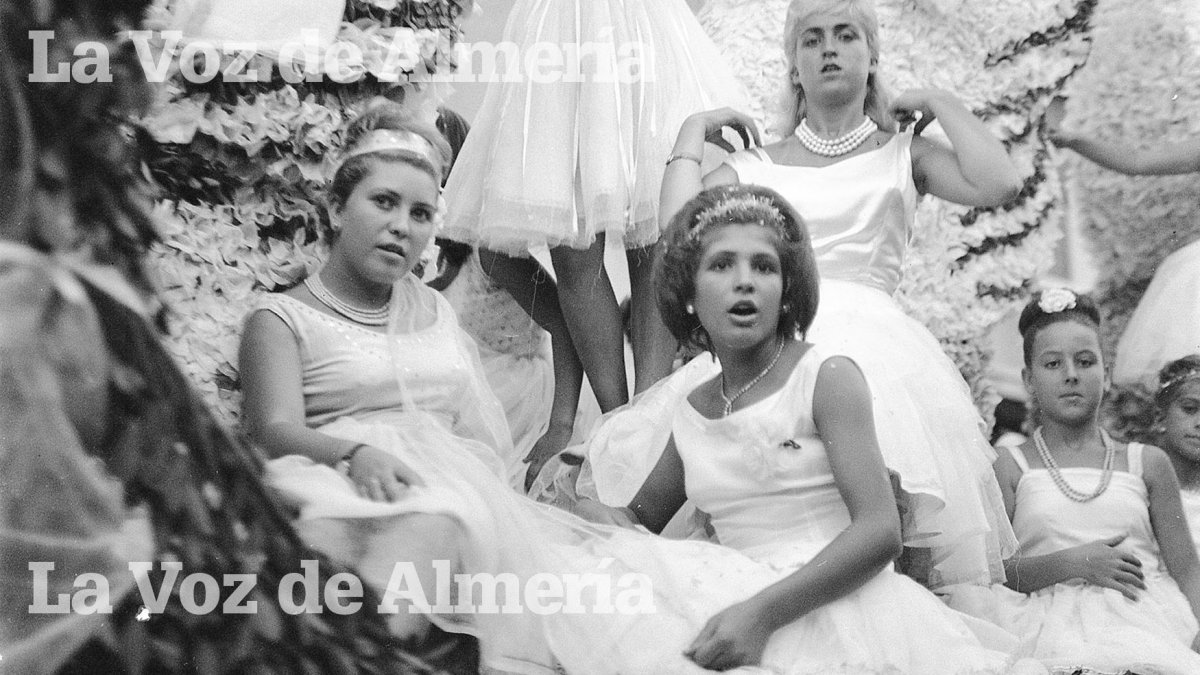 Batalla de flores a finales de los años sesenta.