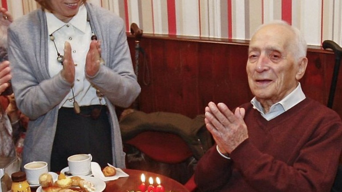 Antonio Bonaque, en la celebración de su 103 cumpleaños (Foto: álbum familiar).