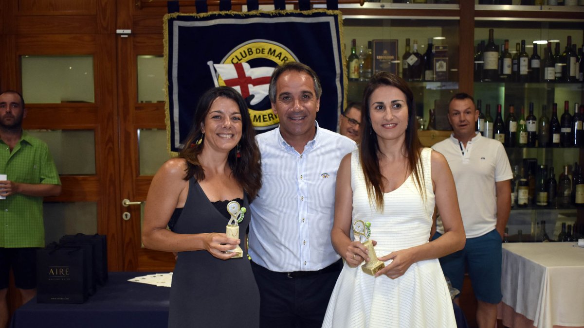 Juanjo Segura con dos participantes.