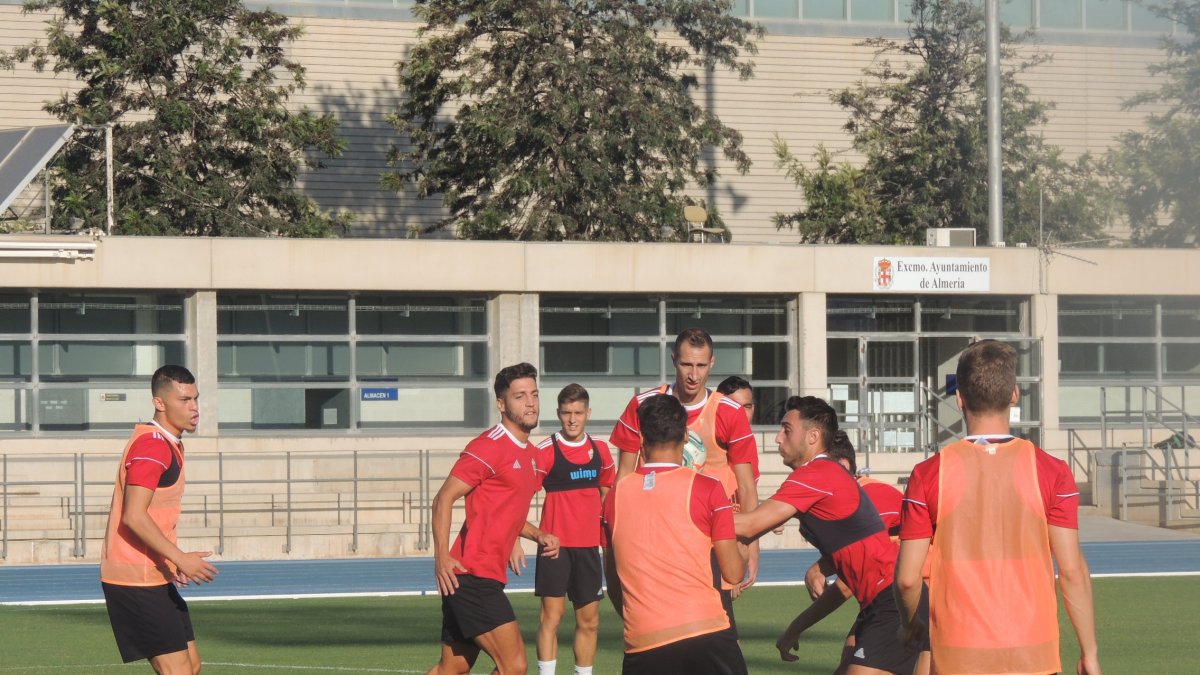 Entrenamiento en el campo Anexo.