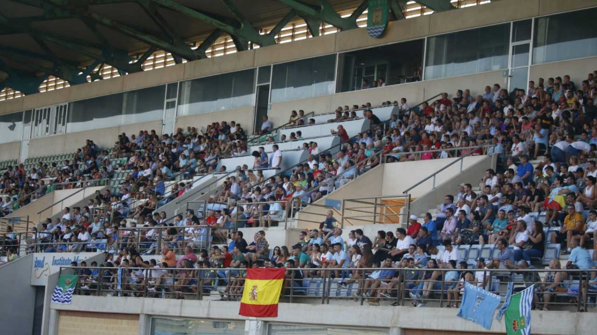 La grada de Santo Domingo en el partido frente al Almería.