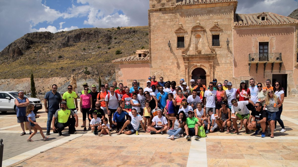 Los ganadores en las distintas categorías con La Pequeñica.