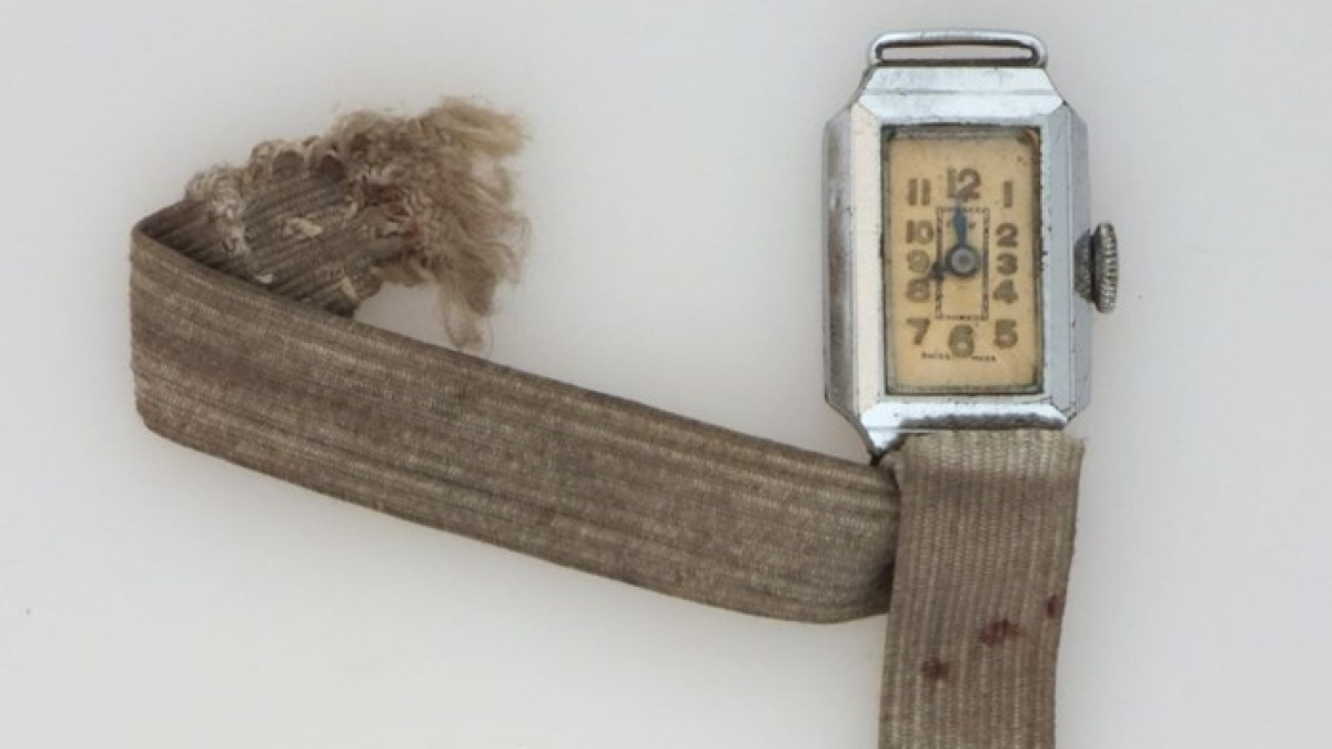 Imagen del reloj de Manuel García Ruiz que se paró para siempre un día de 1944. Foto de Juanfra Colomina.