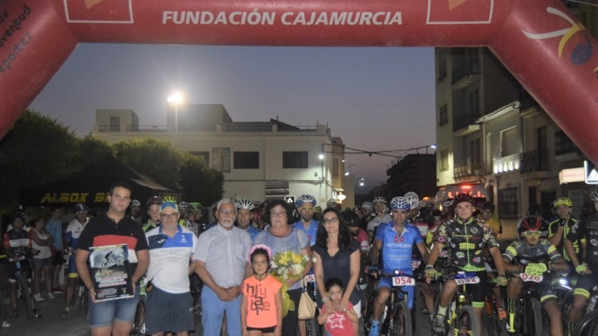 La familia de Ginés en el punto de partida.