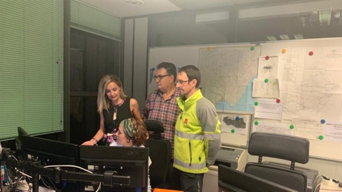 Maribel Sánchez visita las instalaciones de Emergencias 112.