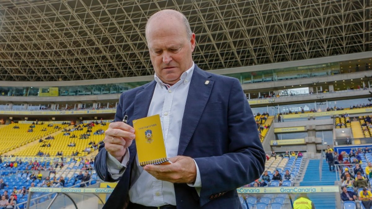 Pepe Mel busca la primera victoria del curso.
