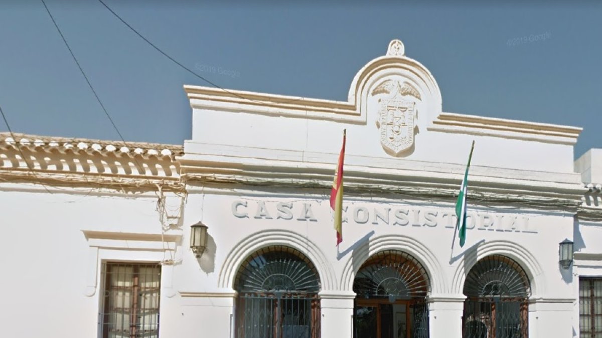 Fachada del Ayuntamiento de Huércal-Overa en una imagen de archivo.