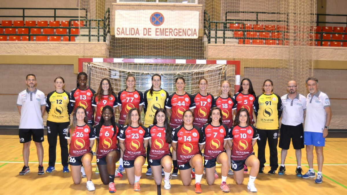 Las jugadoras rojillas preparan el asalto al título.