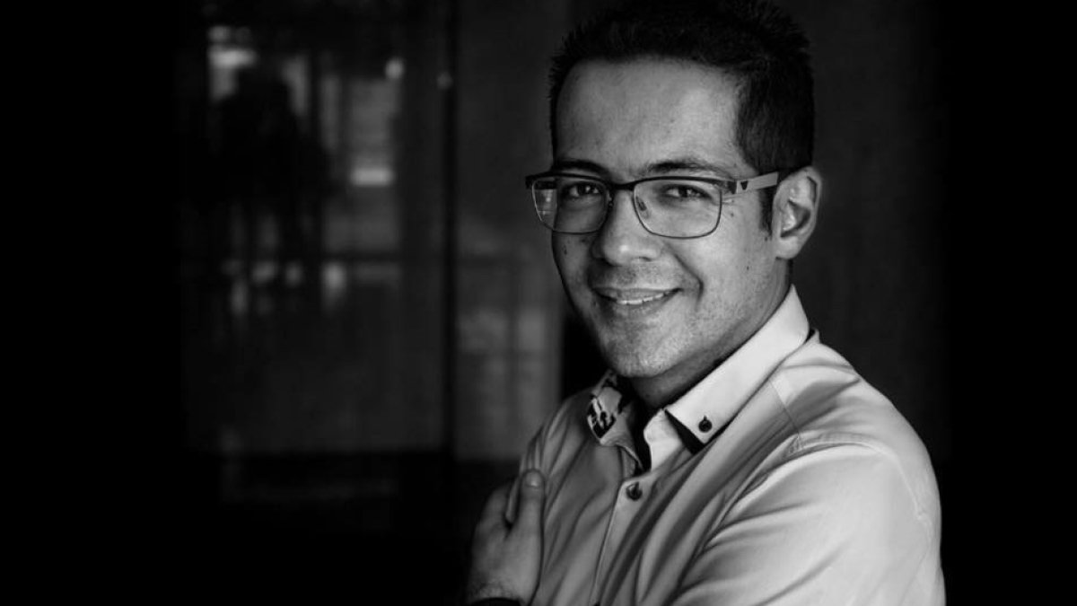 Alberto Cerezuela está a punto de publicar ‘El refugio de los invisibles’.