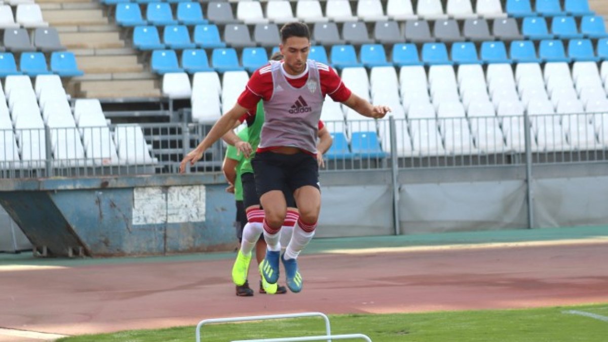 Juan Ibiza en un entrenamiento.