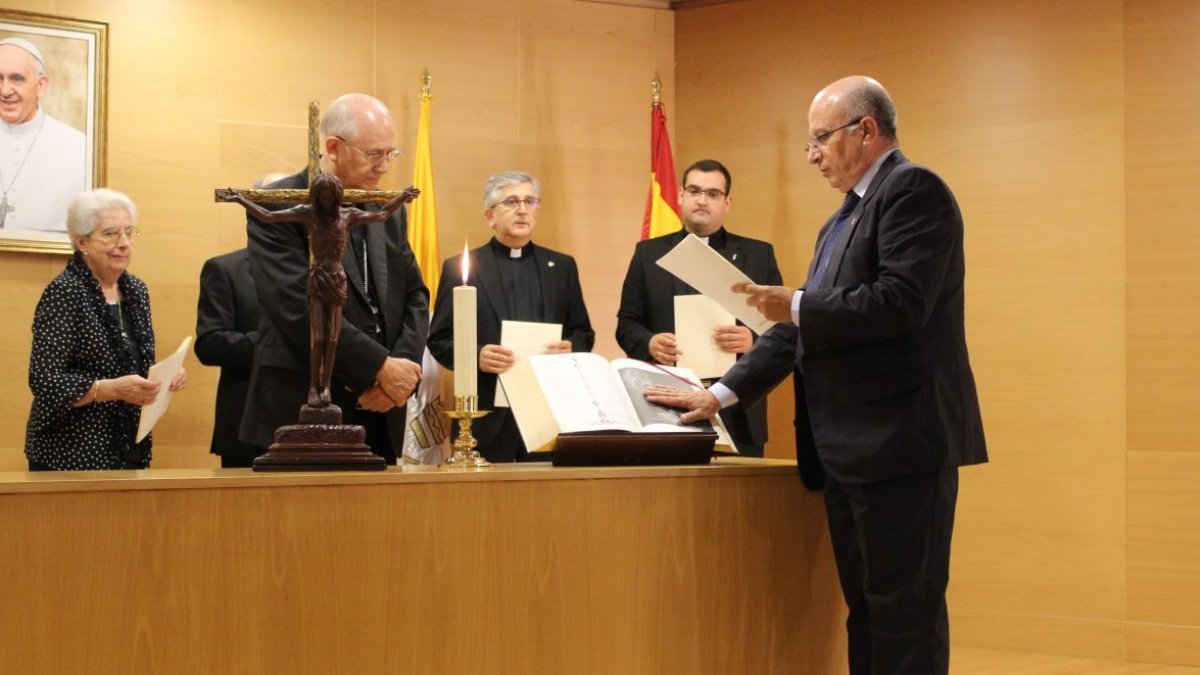 Toma de posesión de Luis Flores como director de Cáritas Diocesana Almería