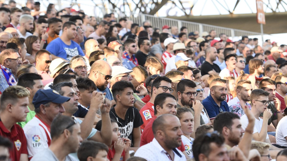 Una afición de Primera.