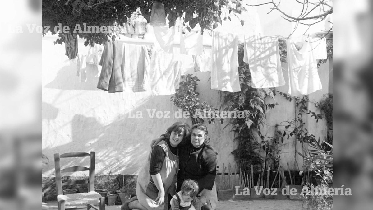 Casa del barrio de Regiones donde el patio era la parte más importante, el escenario que llenaba de sol y de aire las habitaciones.