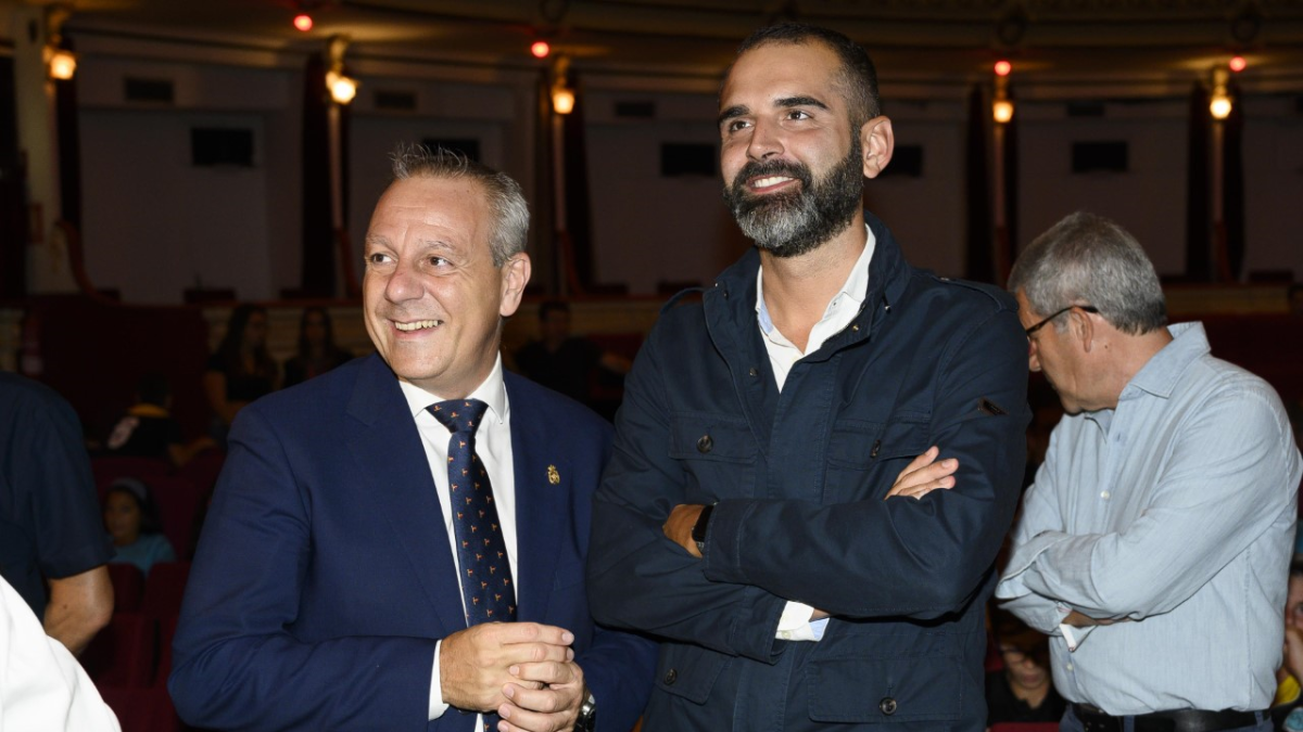 Francisco Blázquez con el alcalde Ramón Fernández-Pacheco.
