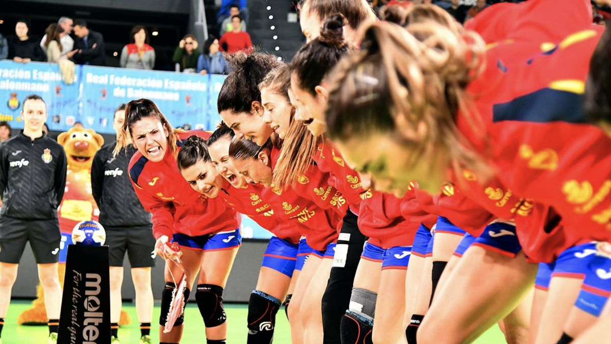 Las Guerreras preparadas para la batalla de Almería.
