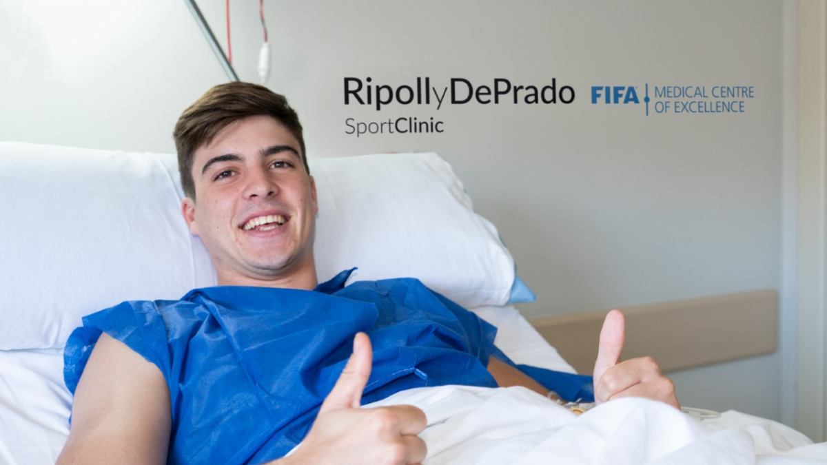 El jugador pone buena cara tras la inervención.