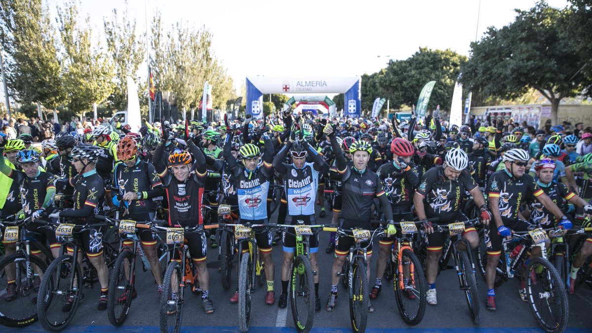 Salida de los ciclistas.