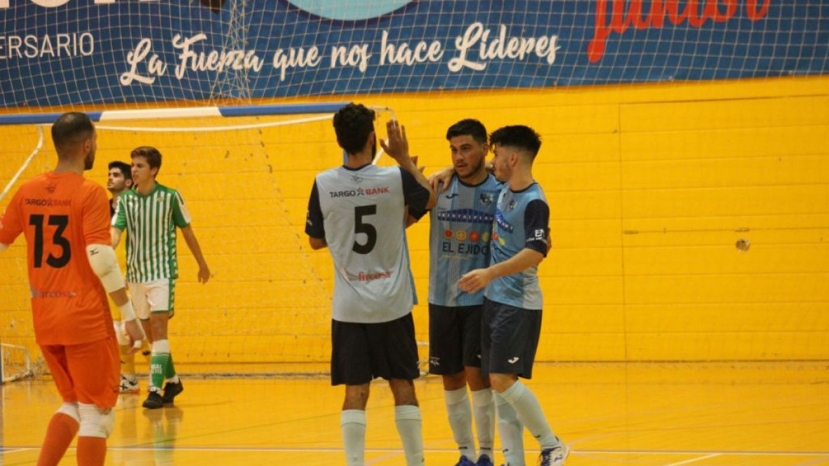 Los jugadores celestes celebrando.