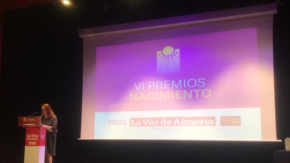 Antonia S. Villanueva, subdirectora de LA VOZ, en la apertura de los VI Premios Nacimiento.
