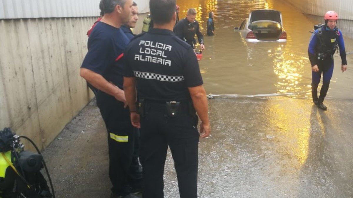 Imagen del túnel en el que ha muerto ahogado un hombre por el temporal.