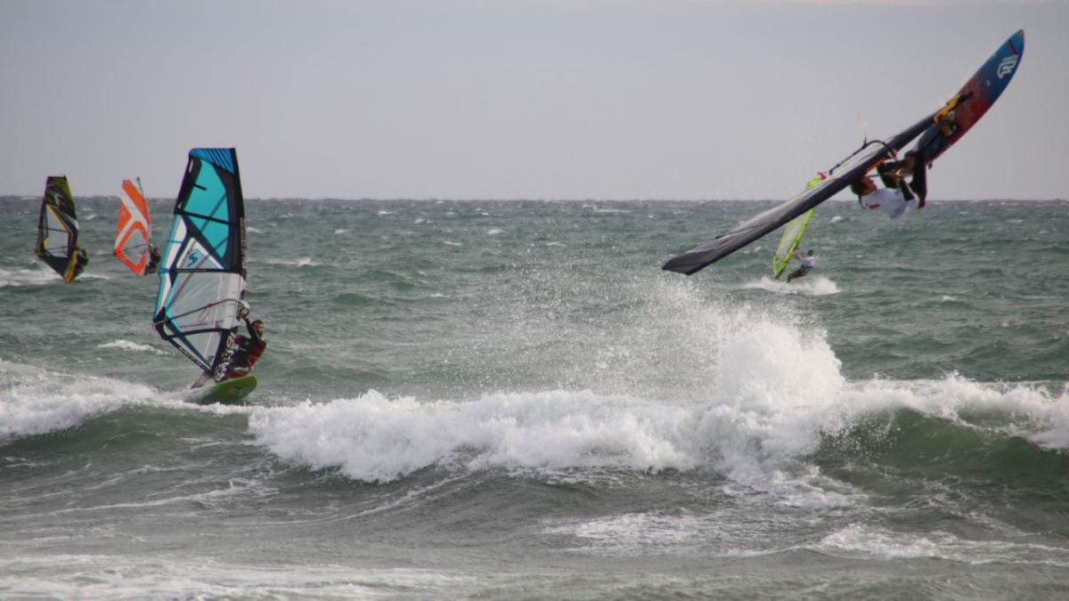 Todo preparado para la gran fiesta en Almerimar.