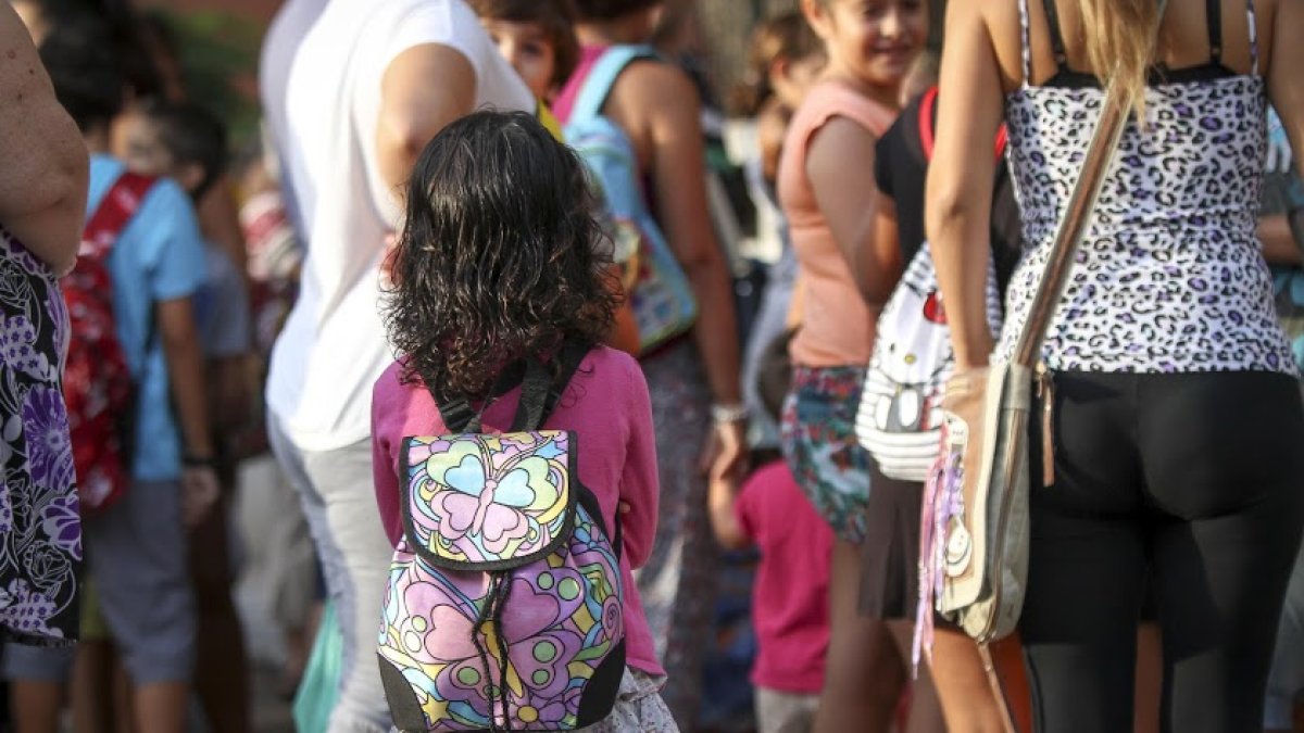 Imagen de archivo de alumnos de un centro escolar.