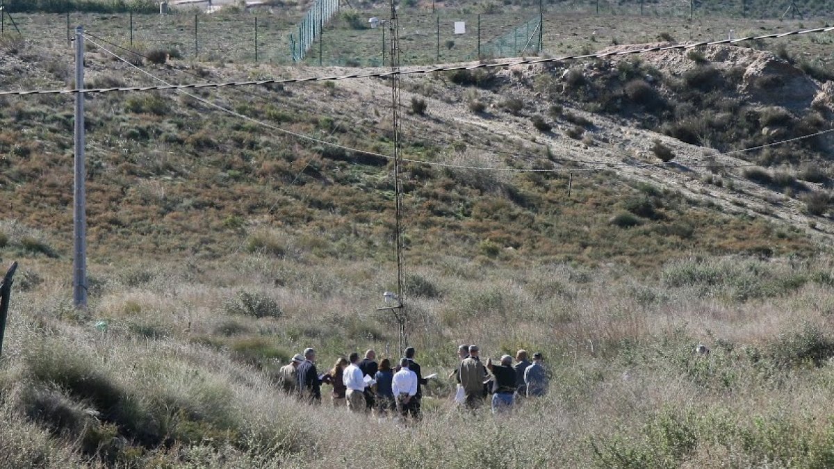 Visita de norteamericanos en 2011 para evaluar la zona contaminada de Palomares.
