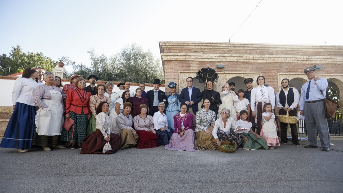 Las calles de Terque se llenaron de vestimentas y oficios tradicionales.