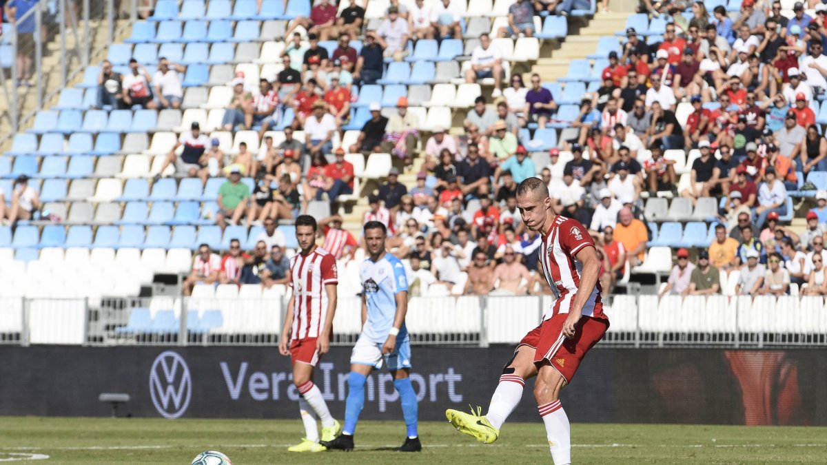 Radosav Petrovic es intocable en el centro del campo.