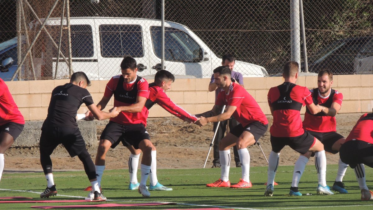 Entrenamiento del Almería en la Vega de Acá.