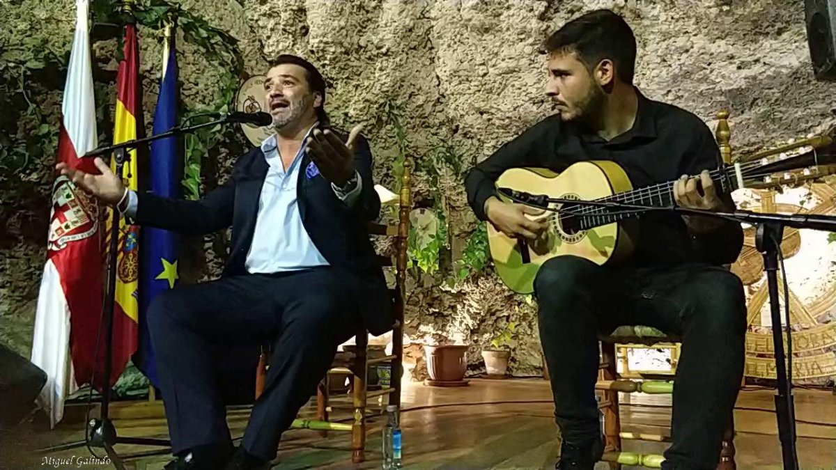 Juan Lara, sacó a relucir el duende flamenco de su familia con la guitarra de Antonio de Quero