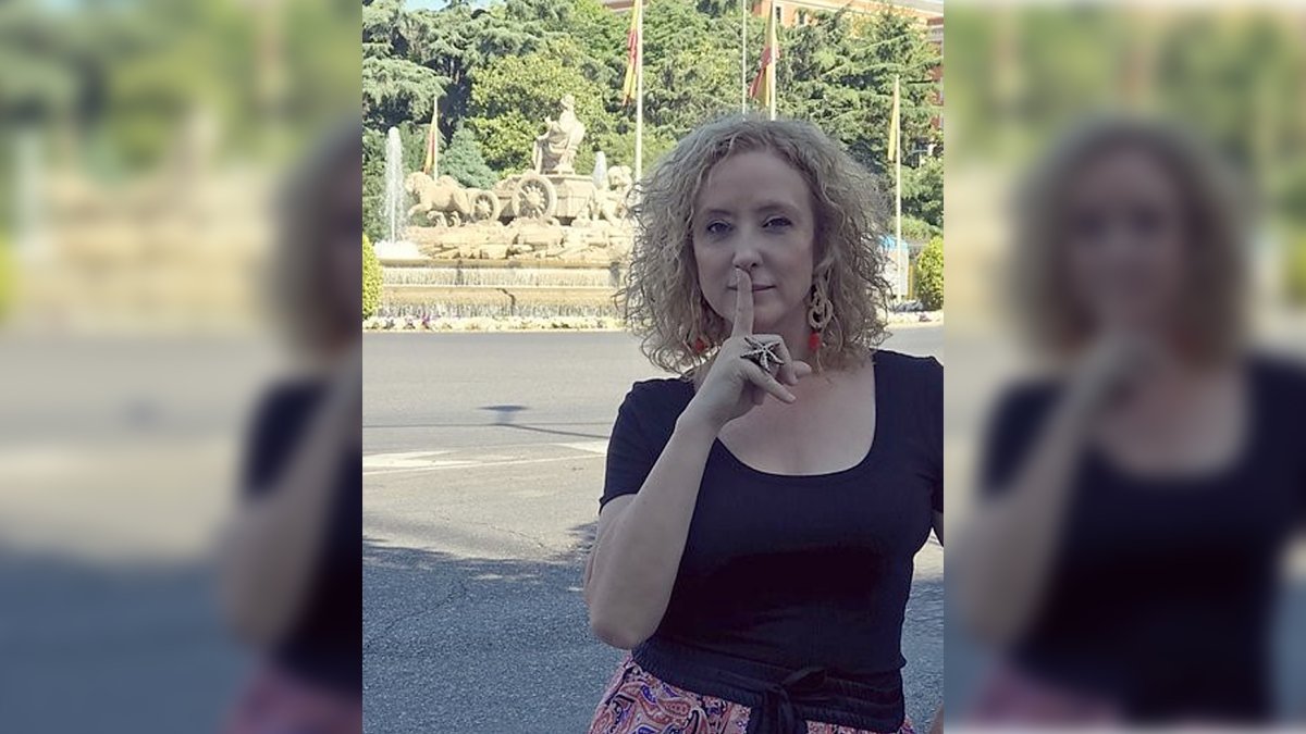 Mar de los Ríos, junto a la Fuente de la Cibeles, en Madrid.