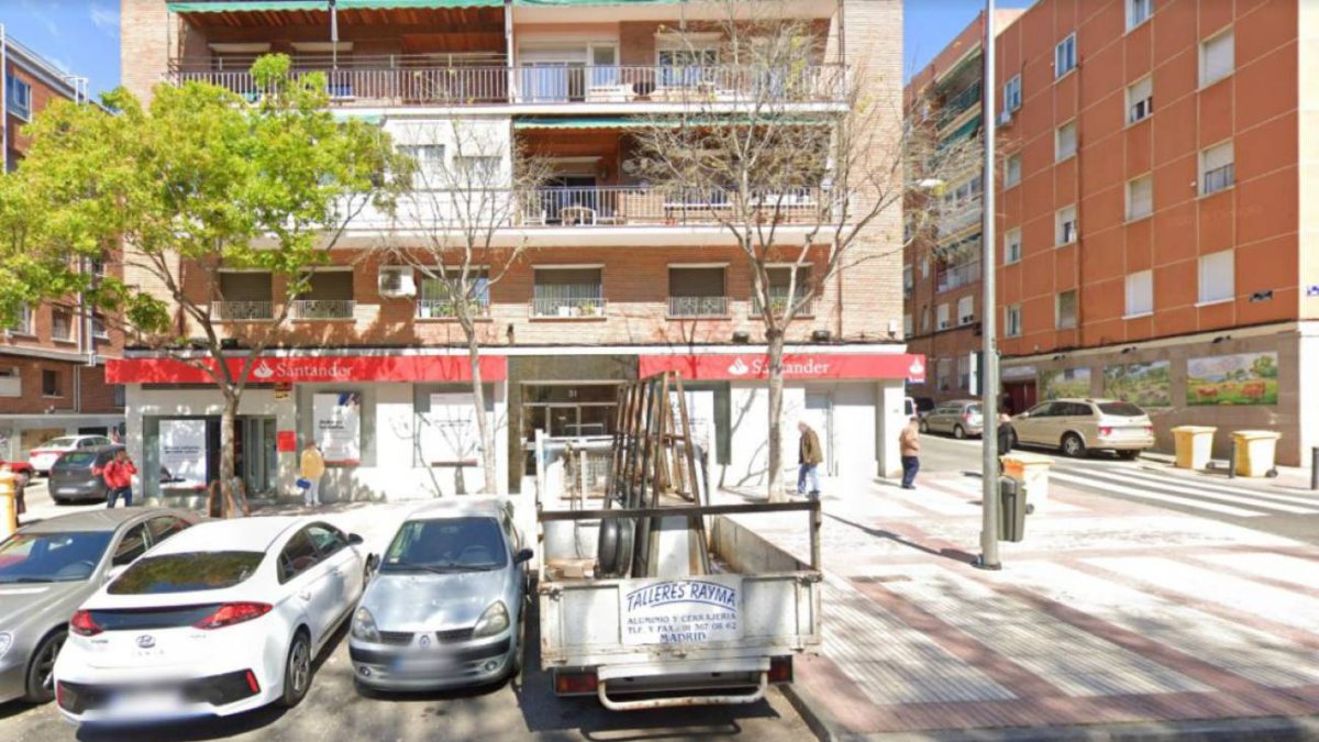 Edificio en el que ha sido hallado el cadáver de Isabel (Foto: Google Street)