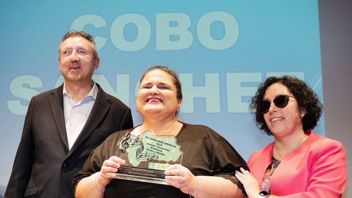 La cantante almeriense se hizo con el premio. Foto: Pepo Herrera.