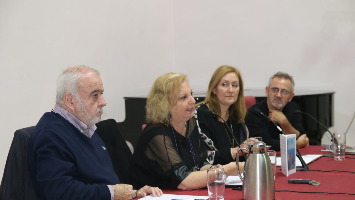 Gloria langle molina, junto a Francisco Giménez-Alemán, María Ángeles Lonardi, y Alonso de Molina.