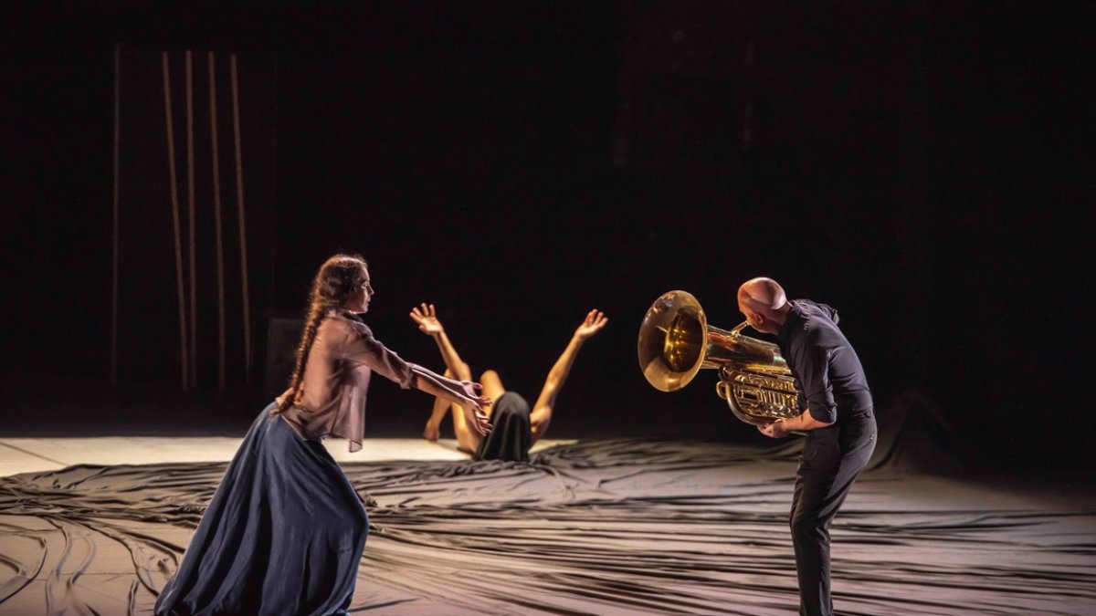 “La desnudez” de Daniel Abreu.