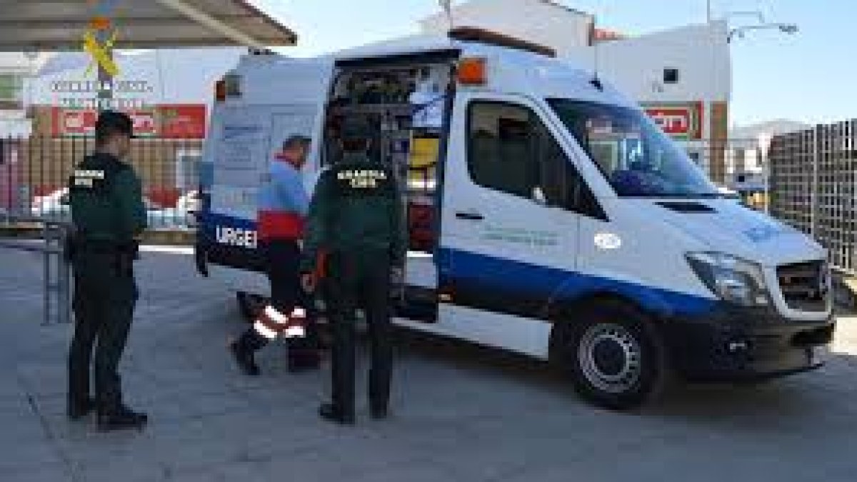 El auxiliado fue trasladado al hospital.