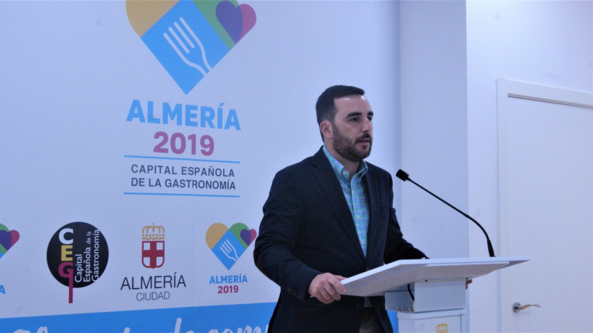 El concejal de Cultura del Ayuntamiento de Almería, Carlos Sánchez