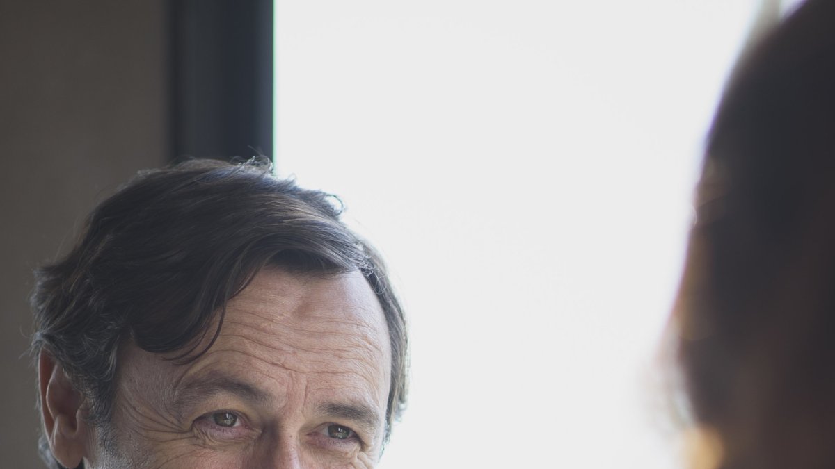 Rafael Hernando durante una entrevista