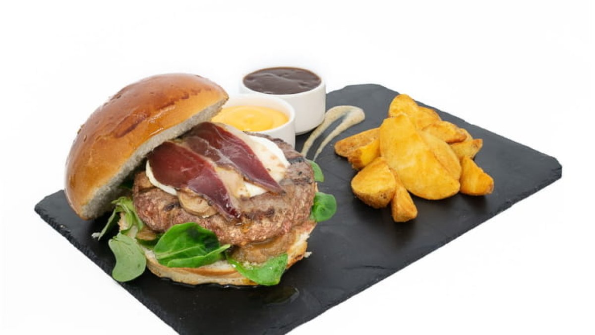 La Francesa, la creación de Wakea Poke Burger.