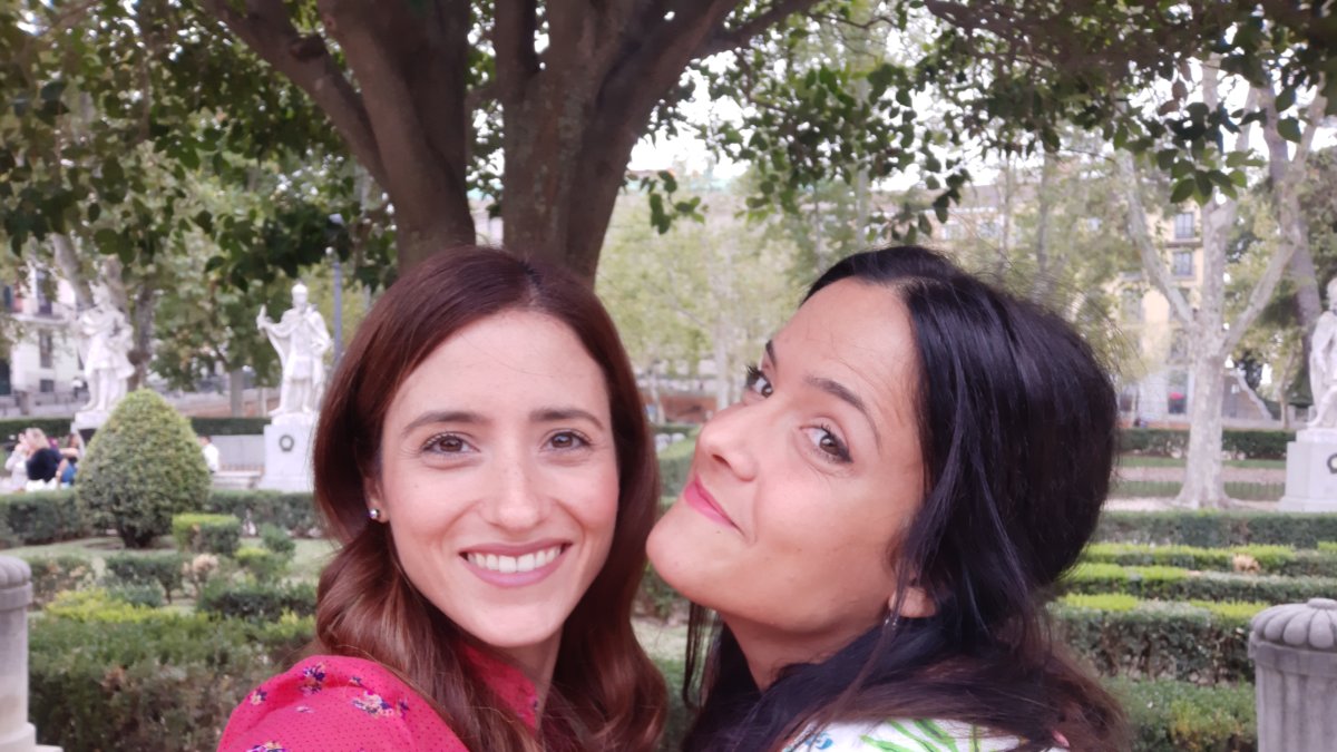 Magda Salinas y Mar París, en una imagen del cortometraje.