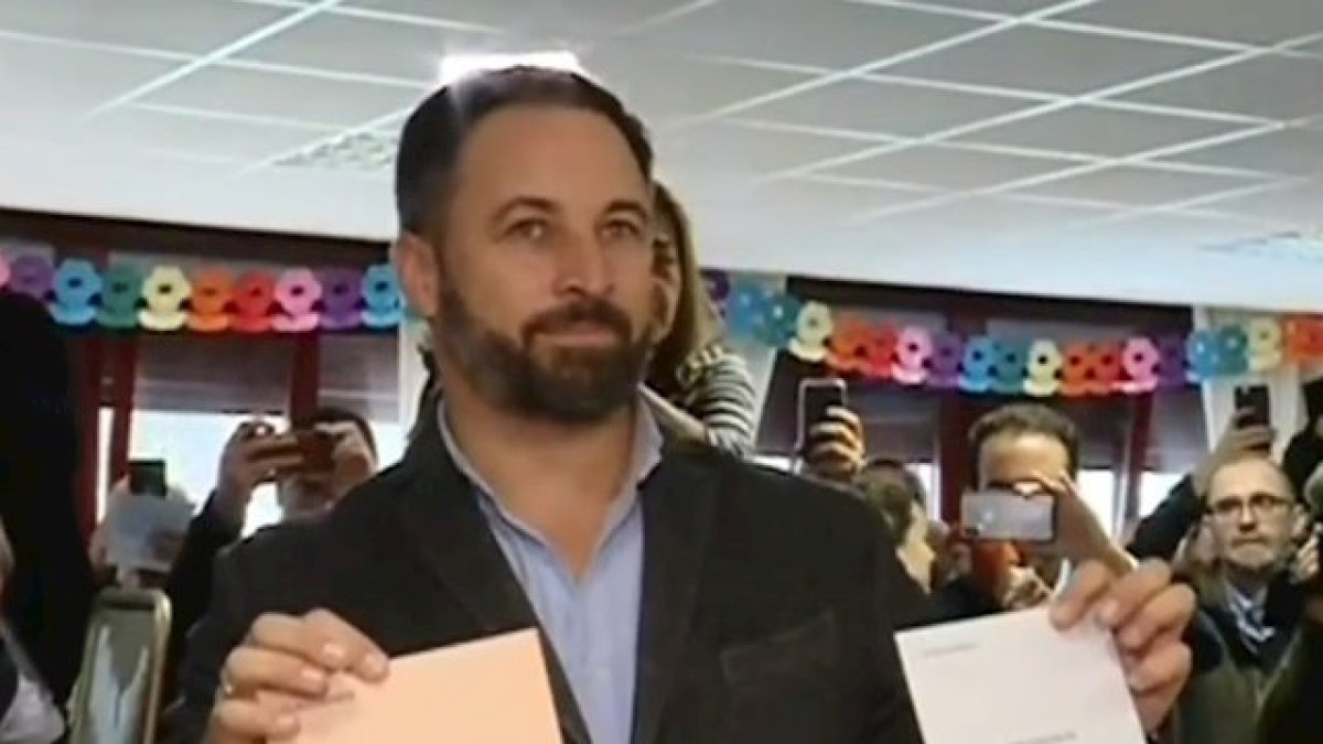 Santiago Abascal acude a las urnas. CAPTURA