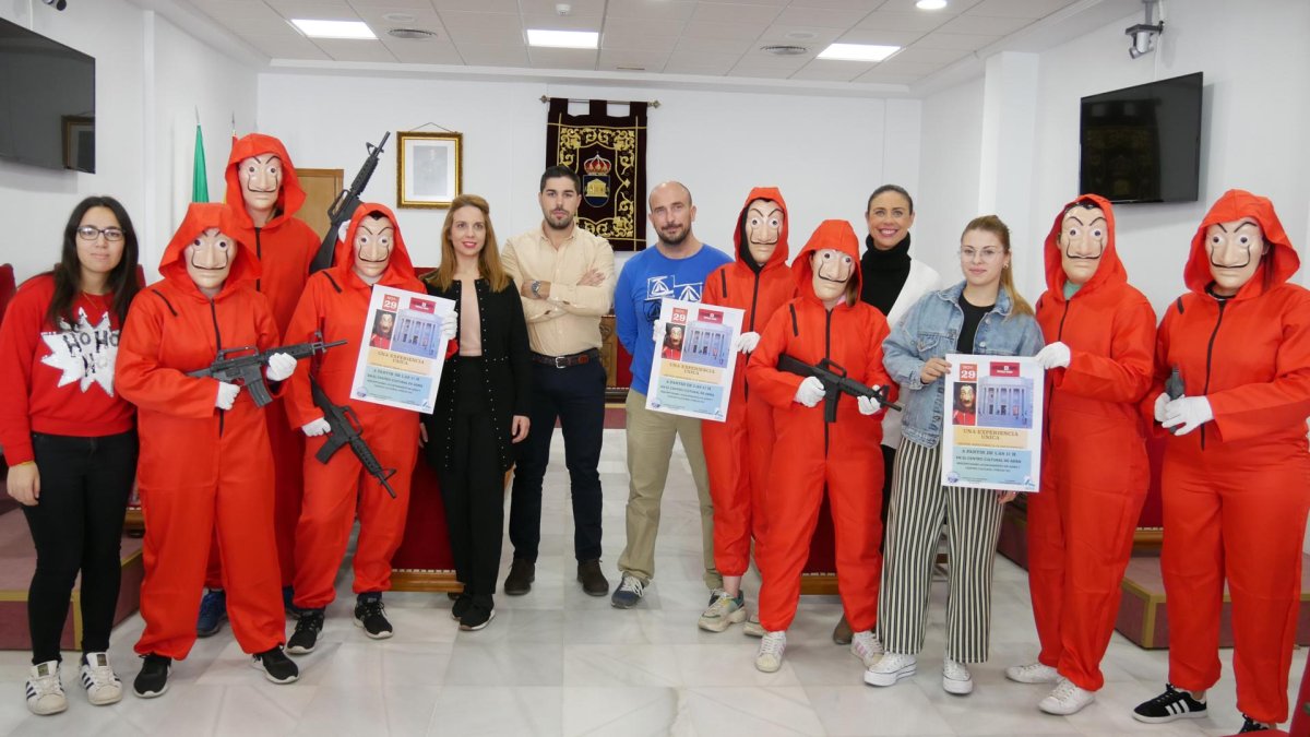 Presentación de la actividad, esta mañana en Adra.