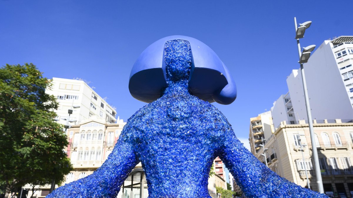 Una de las Meninas que pueden verse estos días en Almería.