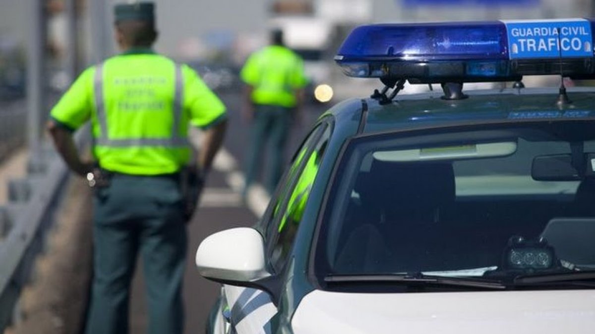 La Guardia Civil de Tráfico realizará controles exhaustivos este fin de semana.