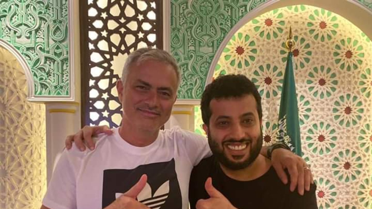 Turki Al-Sheikh está aprendiendo de maestros como Mourinho.