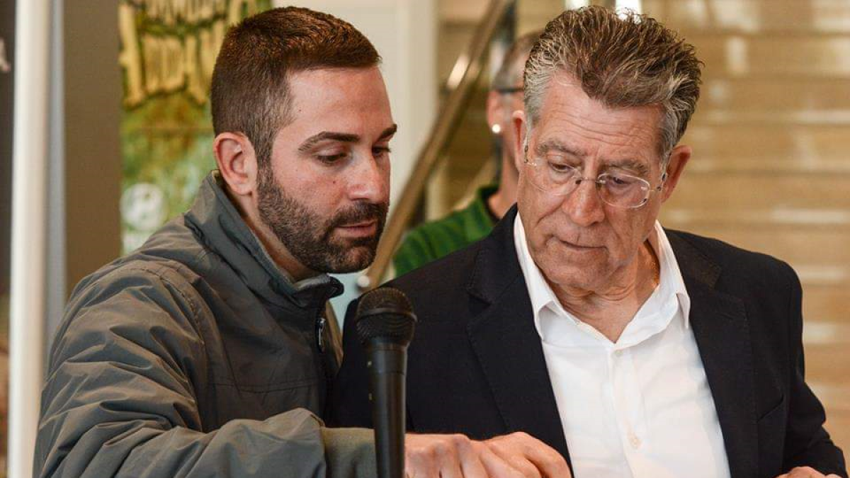 Sergio y Juan Domínguez en plena faena.