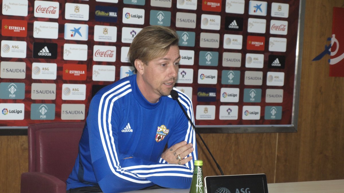Guti en la previa del partido con el Numancia.