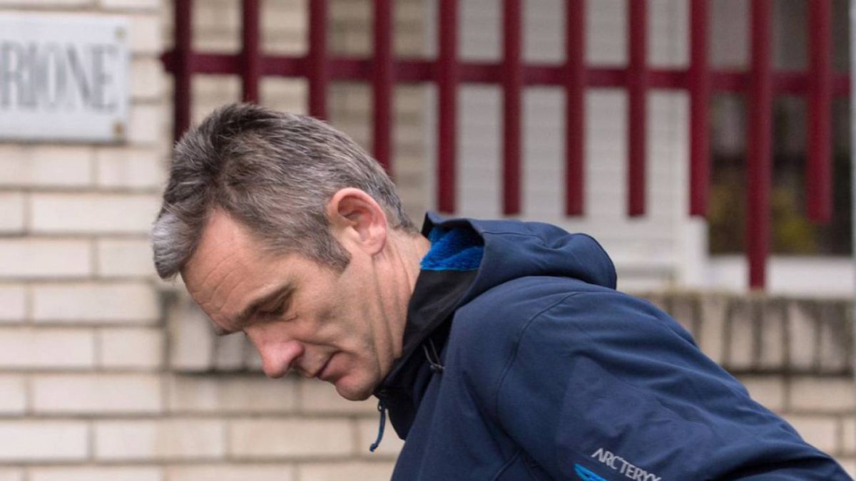 Iñaki Urdangarin continúa con su voluntariado en el centro Hogar Don Orione. / Antonio Gutiérrez