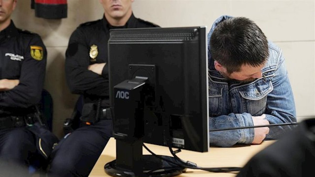 El Chicle, durante el juicio por la muerte de Diana Que.